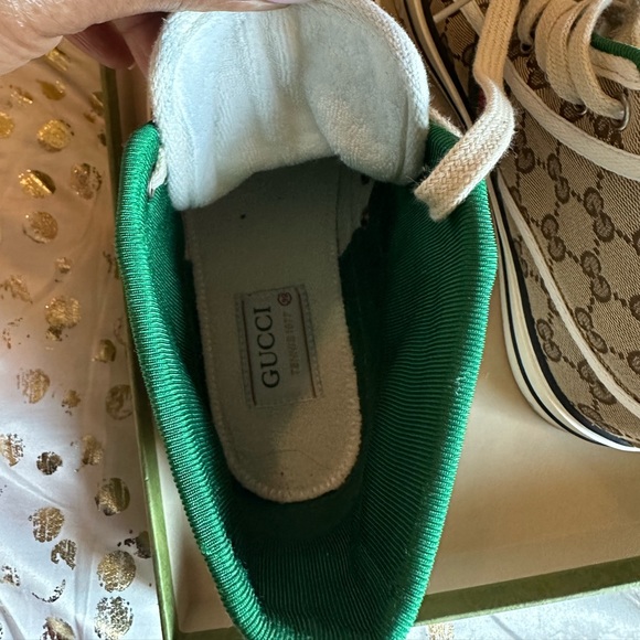 Authentic Gucci sneakers - Picture 14 of 15